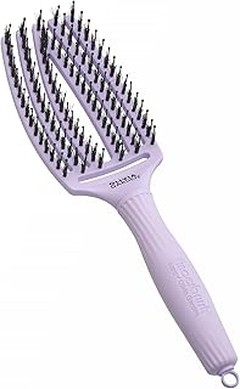 Cómo usar correctamente un cepillo en cabello fino